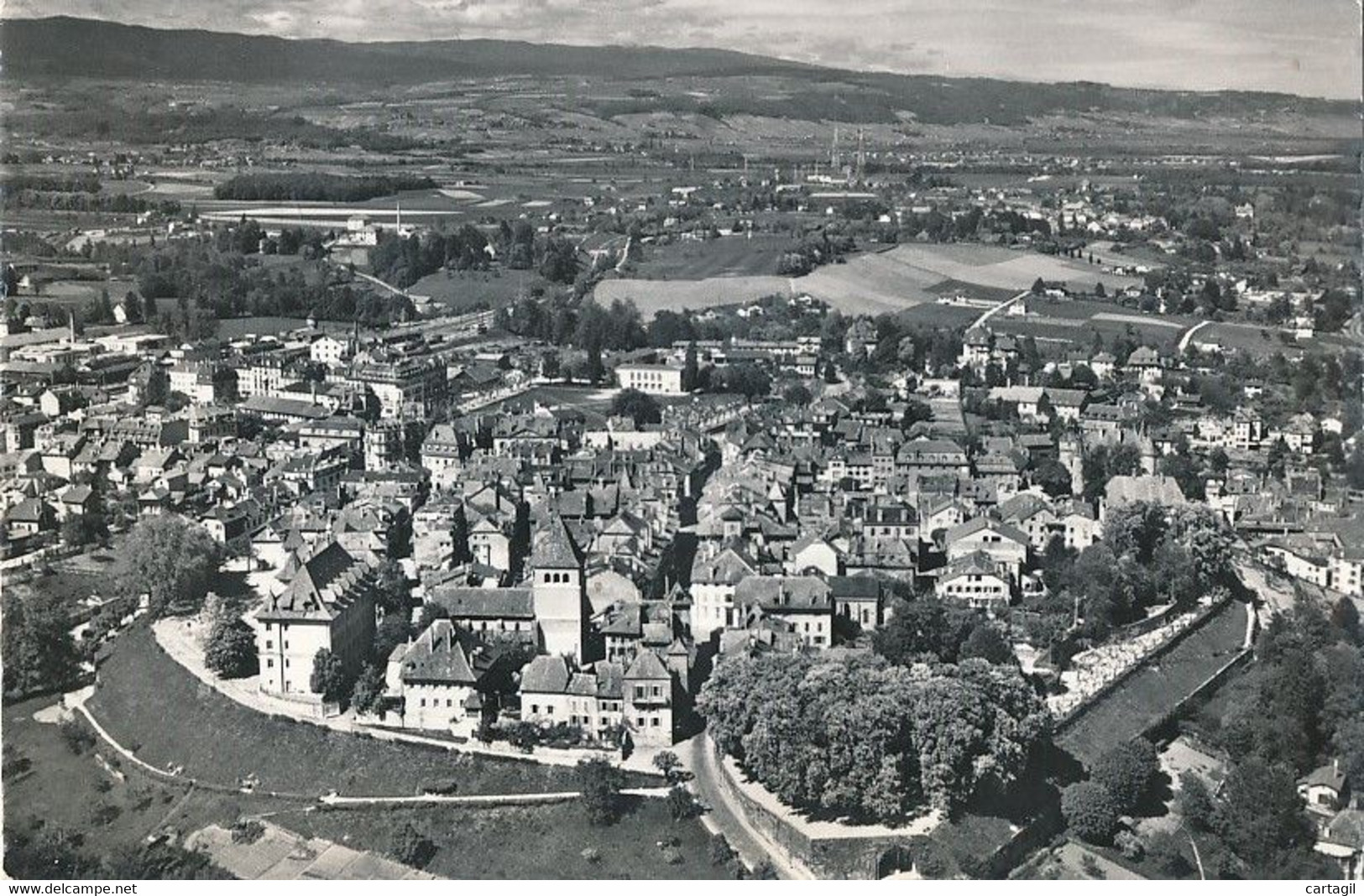 Lot -L473-SUISSE - CANTON DE VAUD - Belle sélection 40 cartes postales ( scans et description)