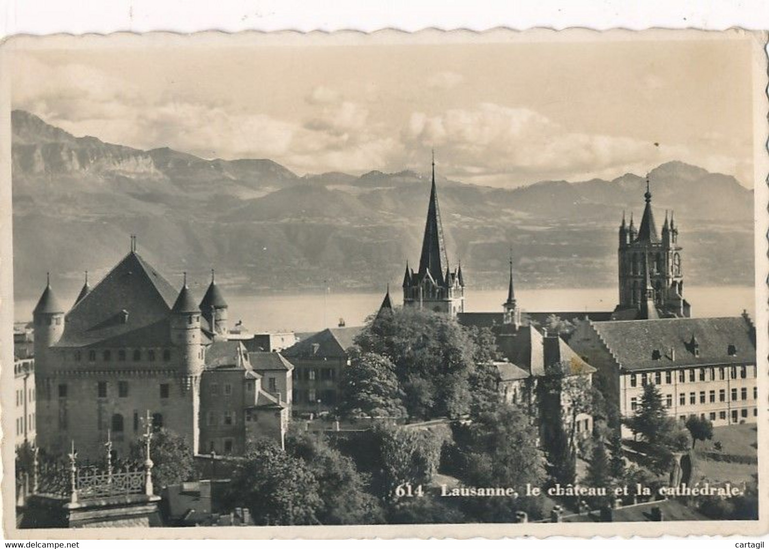 Lot -L473-SUISSE - CANTON DE VAUD - Belle sélection 40 cartes postales ( scans et description)