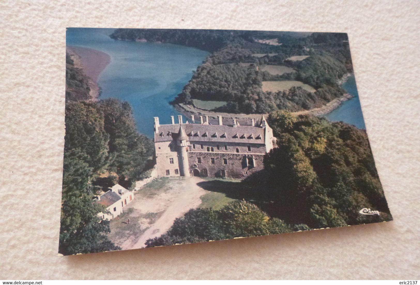 VUE AERIENNE ..LE CHATEAU DE LA ROCHE JAGU - Ploëzal