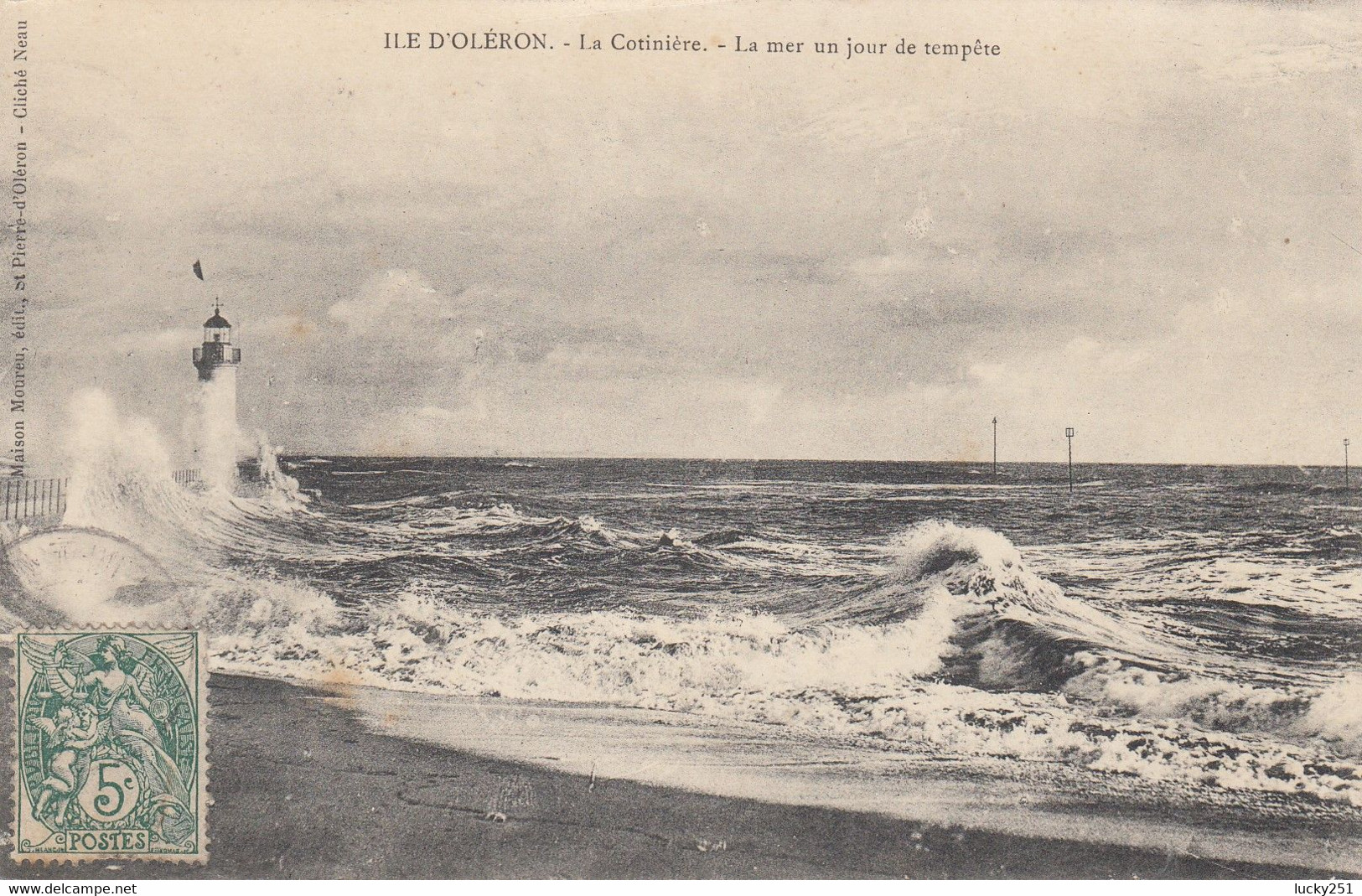 France - Phare - Ile D'Oléron -  Le Phare, La Cotinière, La Mer Un Jour De Tempête - Circulée - Vuurtorens