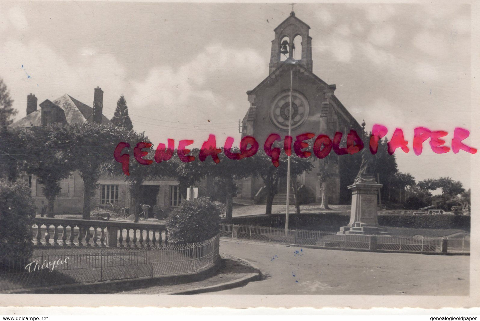 87- CHATEAUNEUF LA FORET - EGLISE ET MONUMENT AUX MORTS - 1957 - Chateauneuf La Foret