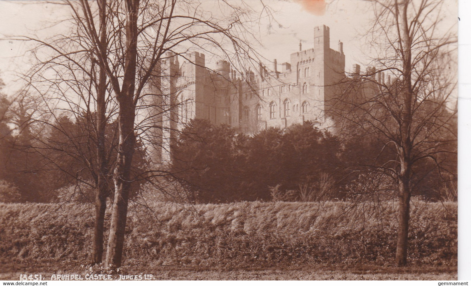 ARUNDEL CASTLE.  JUDGES - Arundel