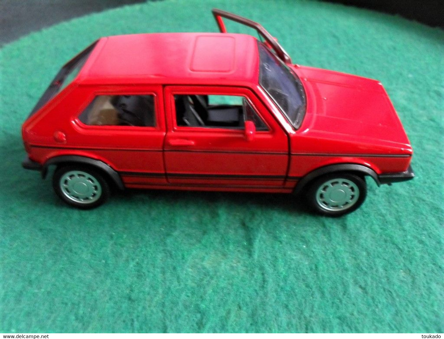 Voiture Miniature Collection Welly ,1/39 - 1/43, Métal,volkswagen Golf Gti, 11 Cm Emballée - Other & Unclassified