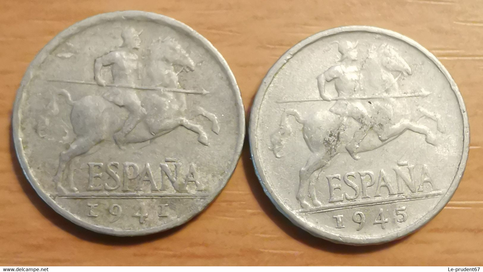 Espagne - 5 Centimos Cavalier Ibérique - Lot De 2 Pièces - Années 1941 Et 1945 - 5 Céntimos