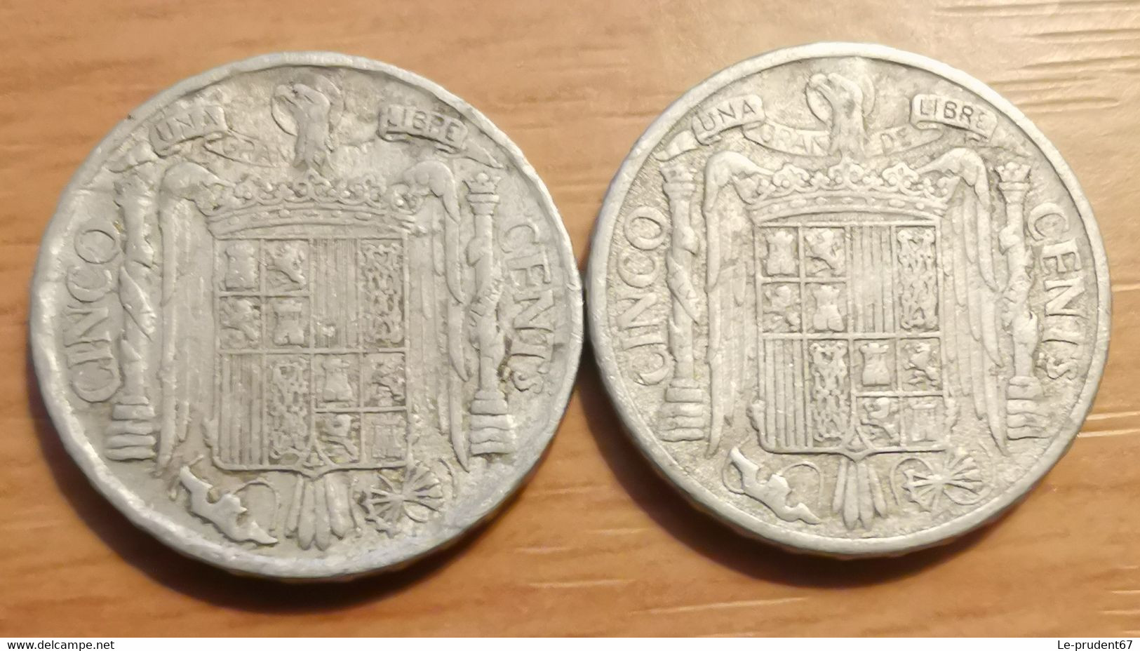 Espagne - 5 Centimos Cavalier Ibérique - Lot De 2 Pièces - Années 1941 Et 1945 - 5 Centiemen