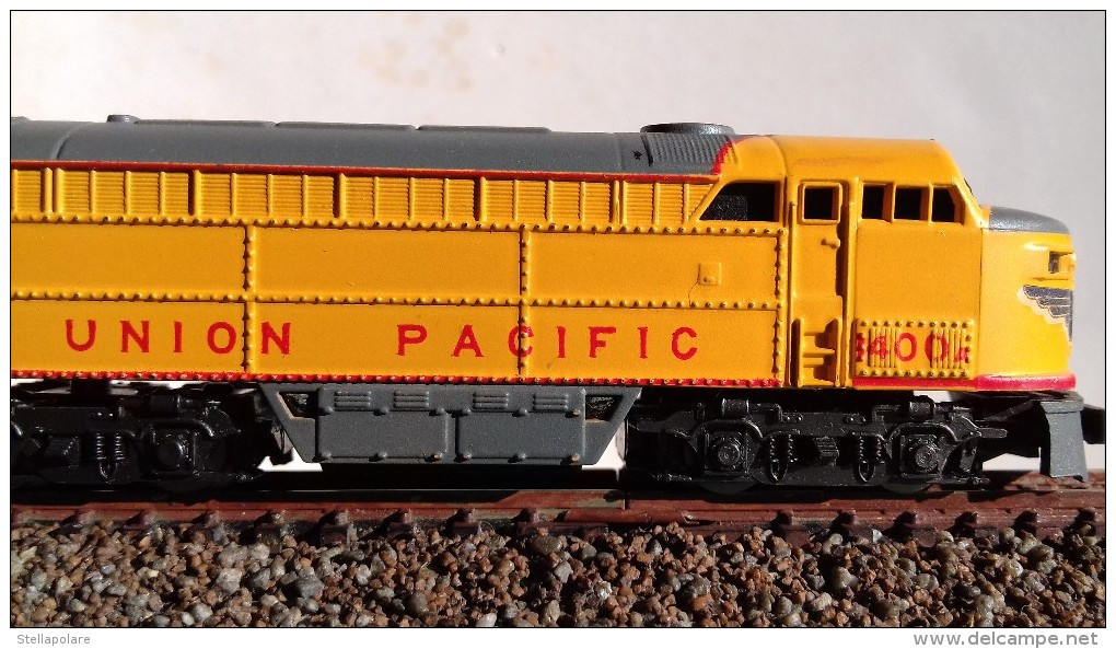 RIVAROSSI ATLAS 2122 N Scale VINTAGE UNION PACIFIC Loco Diesel Fairbanks Morse C Liner - In Original Box - Locomotieven