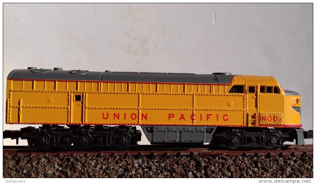 RIVAROSSI ATLAS 2122 N Scale VINTAGE UNION PACIFIC Loco Diesel Fairbanks Morse C Liner - In Original Box - Locomotive