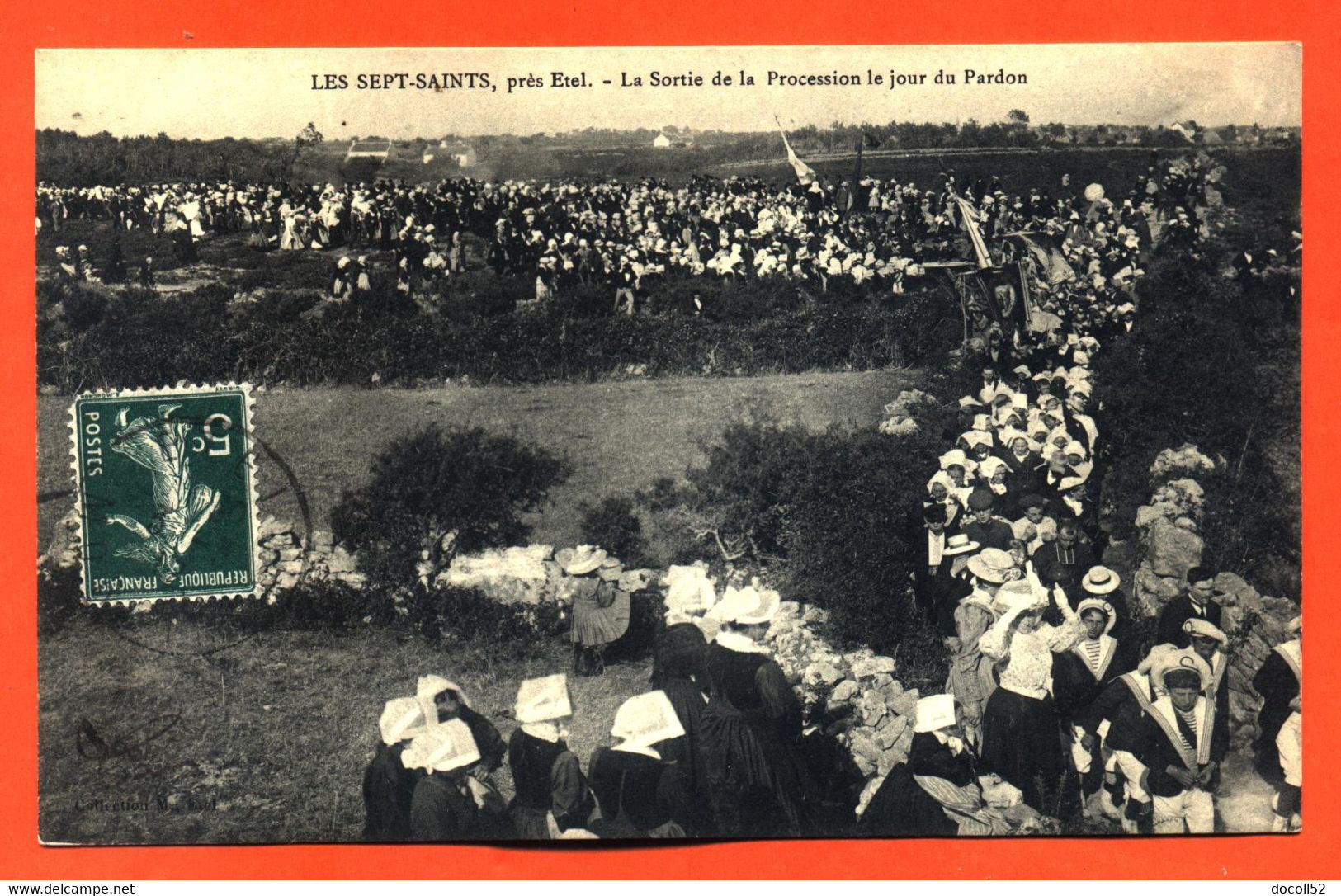 CPA 56 Les Sept Saints Près étel " La Sortie De La Procession Le Jour Du Pardon " - Etel