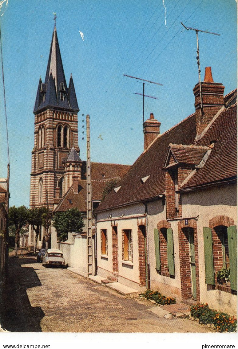 CHATEAUNEUF EN THYMERAIS LA RUE DE LA LUNE ET L'EGLISE FLAMME POSTALE 1972 - Châteauneuf