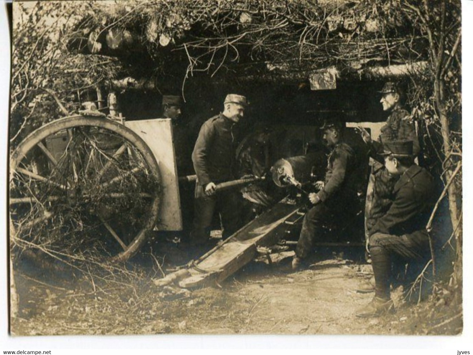 Militaire - Plateau De Saint Claude - Oise - Pièces De 75 En Action - 1914-18