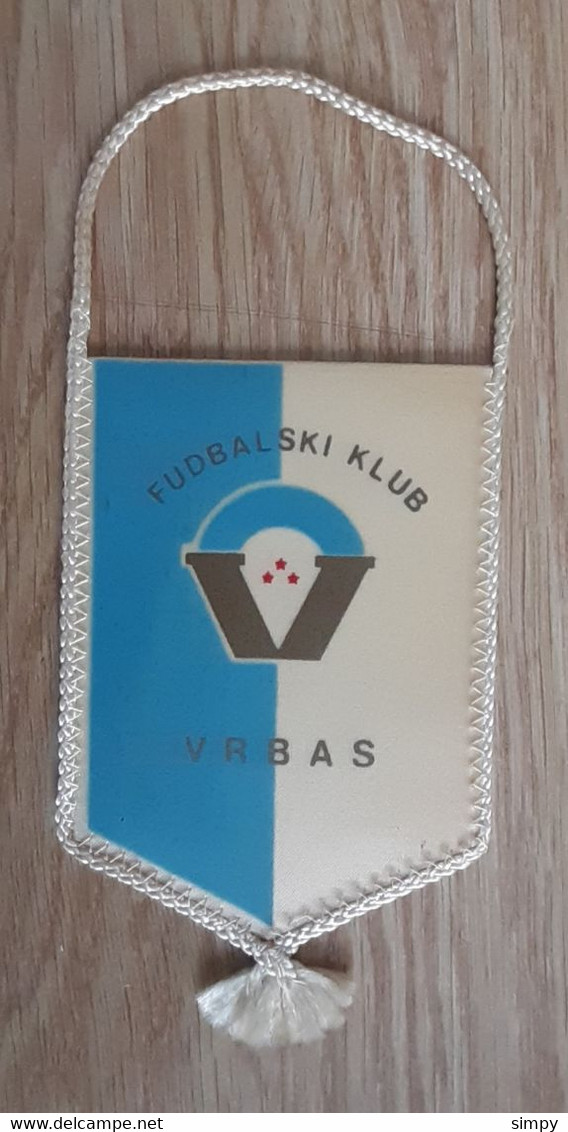 Vintage Pennant Football Soccer Club FK Vrbas Sebia Ex Yugoslavia 85x135mm - Abbigliamento, Souvenirs & Varie