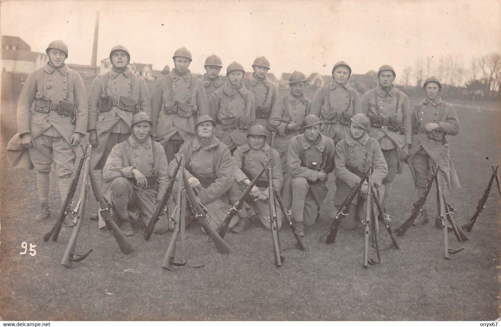 Carte Postale Photo Militaire HAGUENAU-67-Bas-Rhin-CASERNE AIME 23 ème Régiment  D'Infanterie-ARME-FUSIL - Haguenau