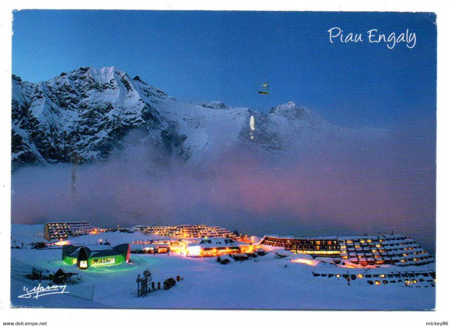 ARAGNOUET-- La Station De Piau Engaly  ,  Vue De Nuit ....cachet...timbre Adhésif Au Verso...à Saisir - Aragnouet