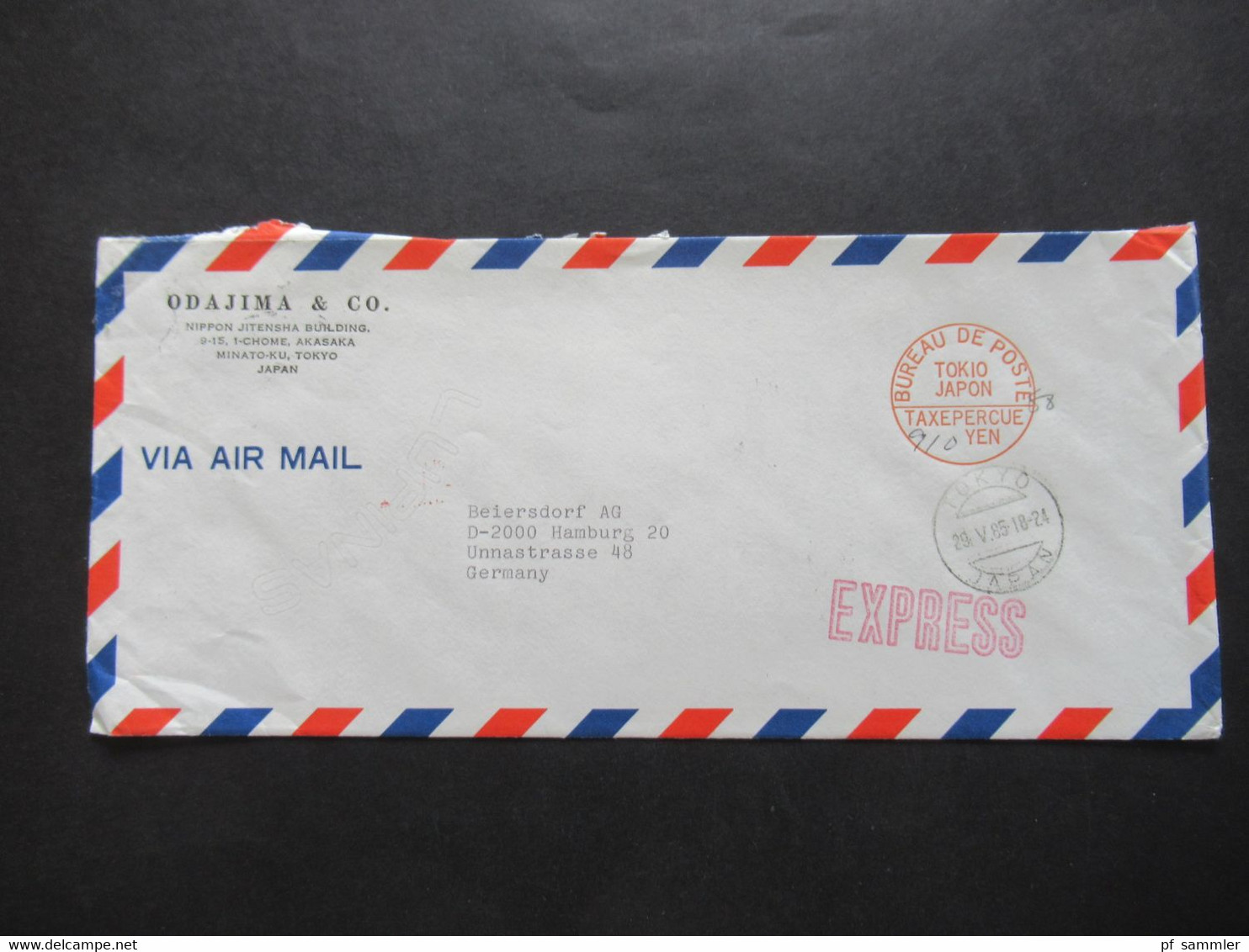 Japan 1985 Via Air Mail Roter Stempel Bureau De Poste Tokio Japan Taxepercue 910 Yen Express Beleg Nach Hamburg - Storia Postale