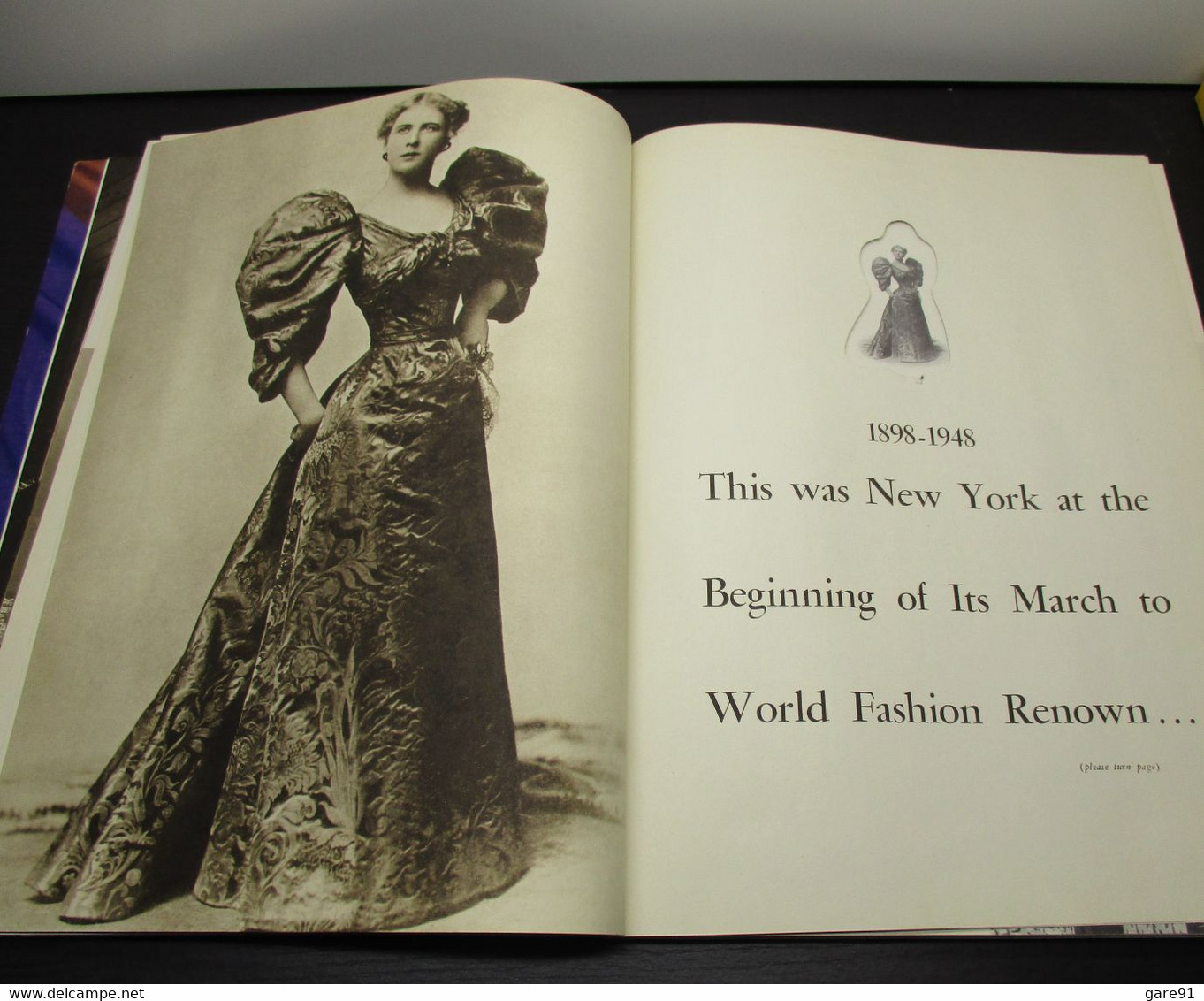 Golden Anniversary Of Fashion City Of New York  1898 - 1948 - Otros & Sin Clasificación