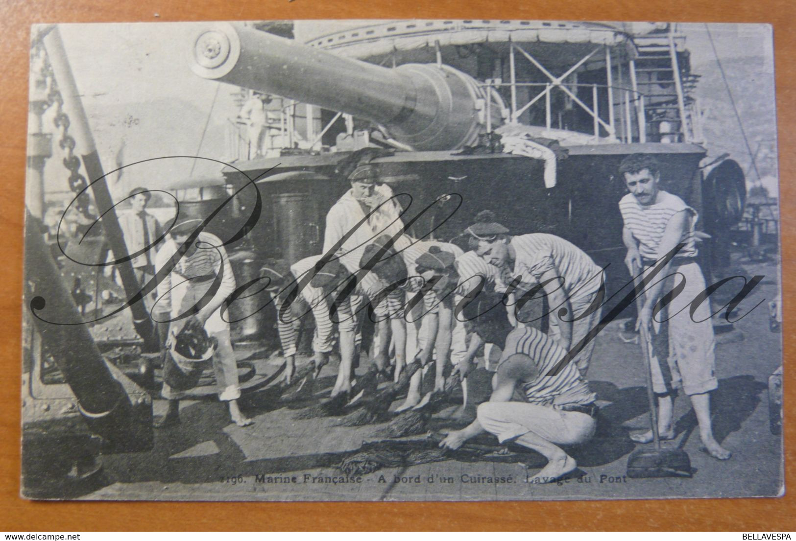 Marine Français A Bord D'un  Cuirasse  Lavage Du Pont  Canon - Guerre