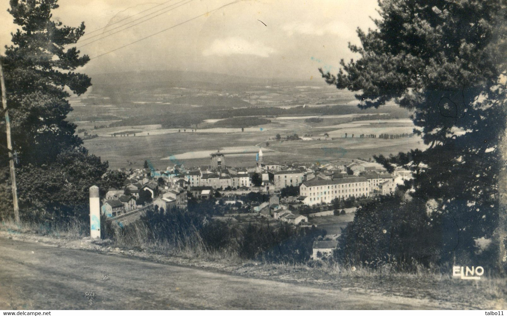 43 - Saugues - Cure D'air Paysage Sur La Ville - Saugues