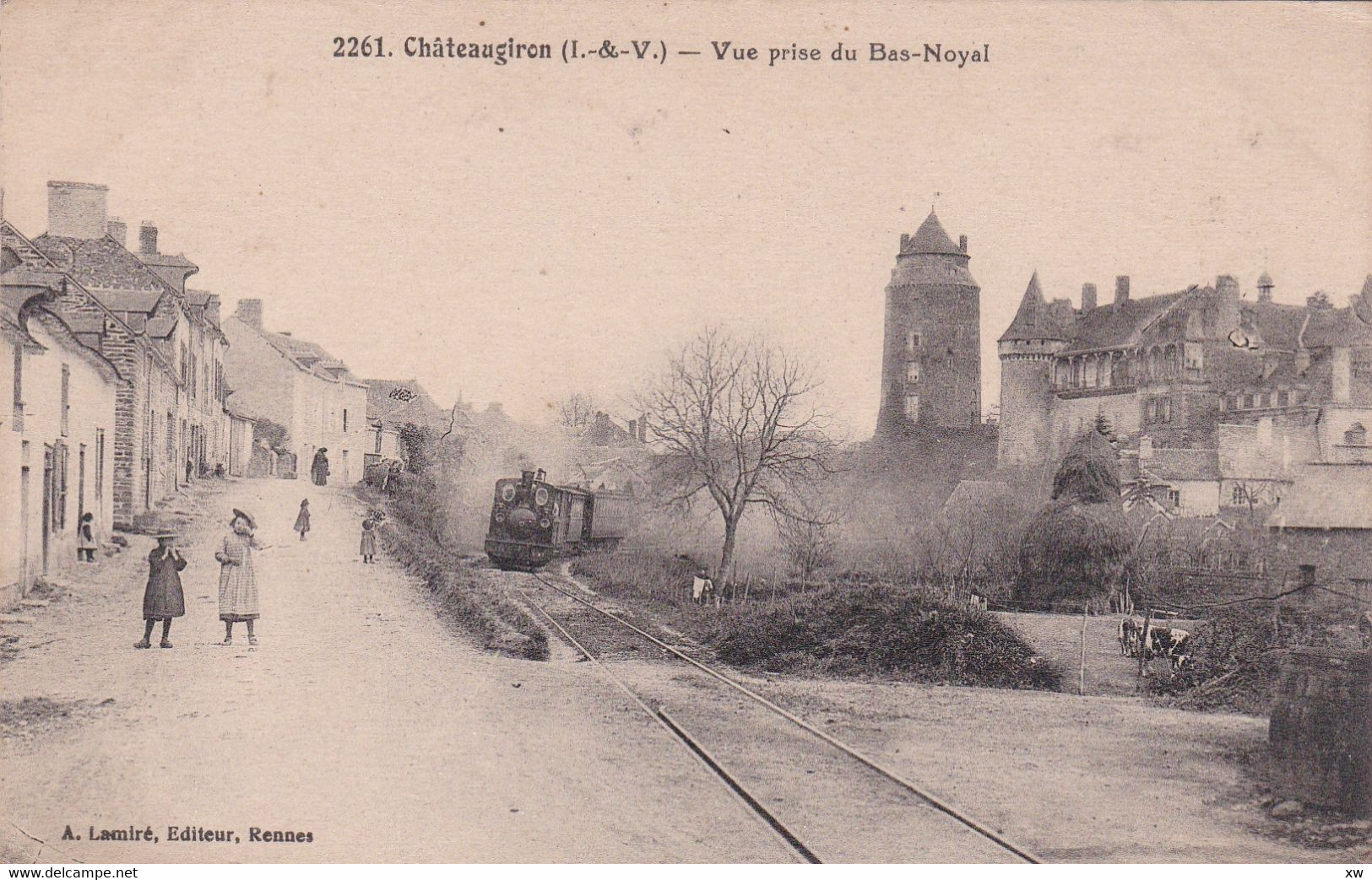 CHATEAUGIRON -35- Vue Prise Du Bas-Noyal - Animation - Châteaugiron