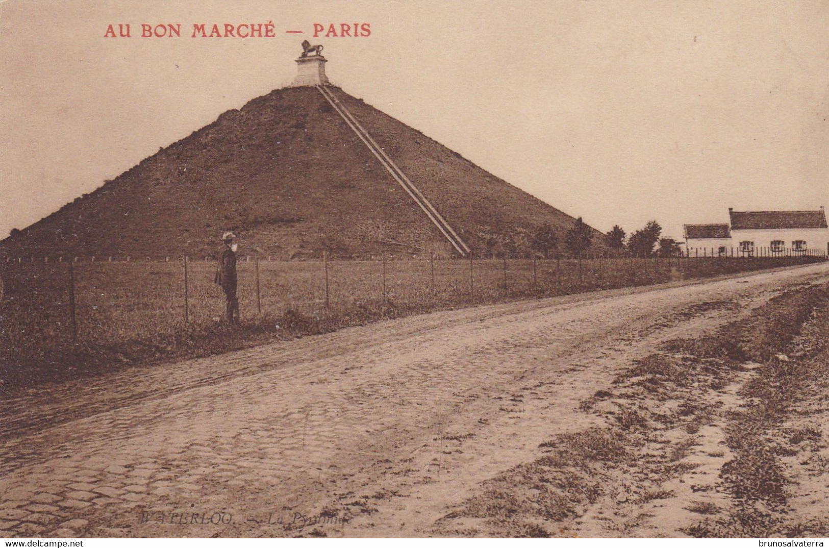 WATERLOO - La Pyramide - Waterloo