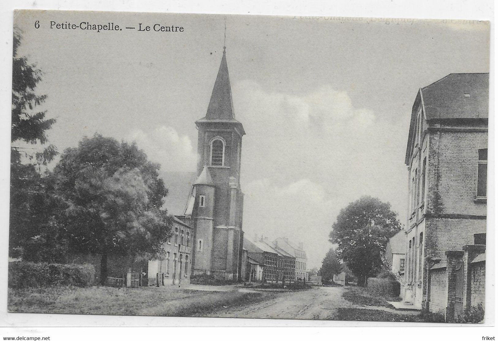 - 2165 -    PETITE-CHAPELLE  (Couvin)  Le Centre - Couvin