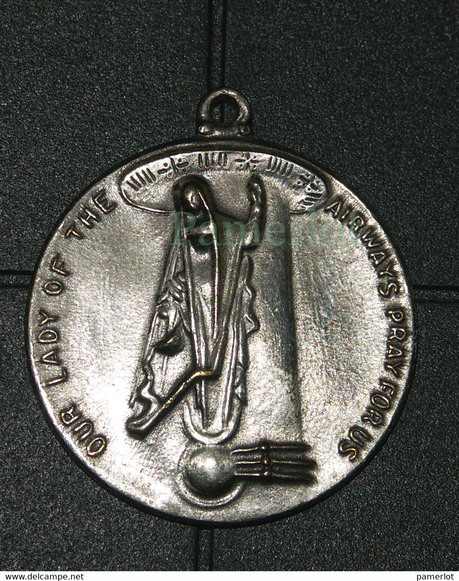 Ancienne Medaille Religieuse Our Lady Of The Airway Pray For Us, Chapel Of Our Lady Logan AirportBoston Mass - Religione & Esoterismo
