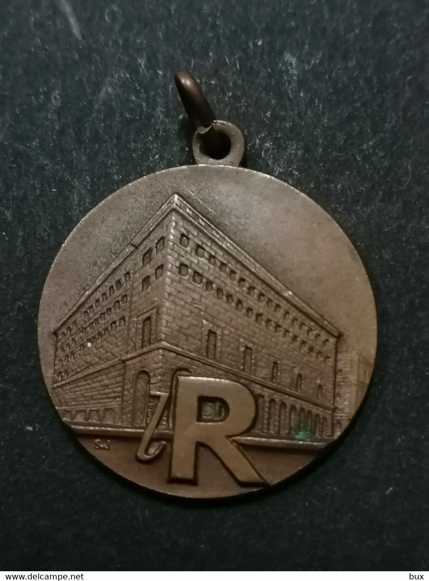 Medaglia Pubblicitaria Riapertura La Rinascente Di Milano Duomo 4 Dic 1950 MEDAL - Professionali/Di Società