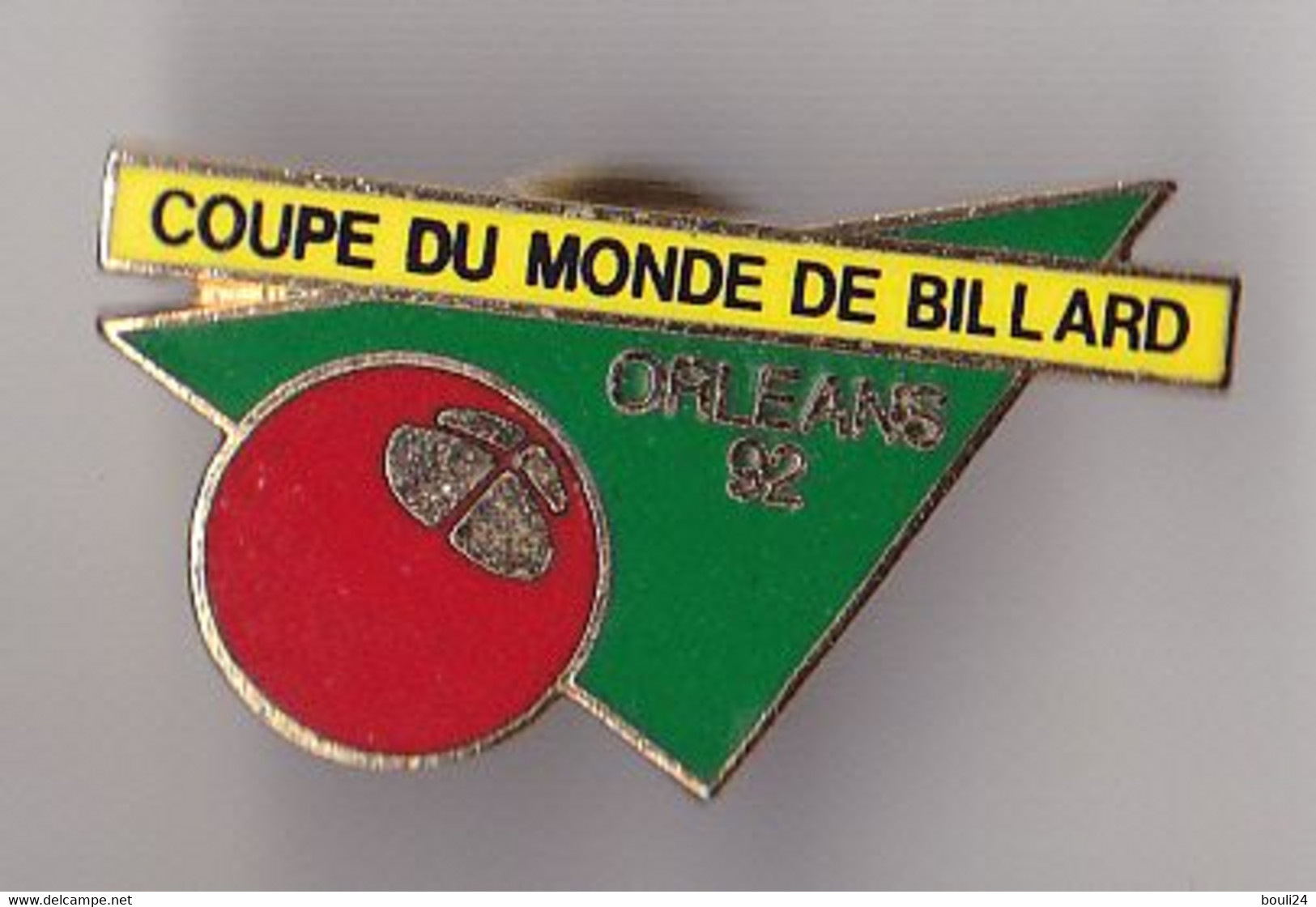 PIN'S THEME SPORT  BILLARD  COUPE DU MONDE  ORLEANS 1992 - Biliardo