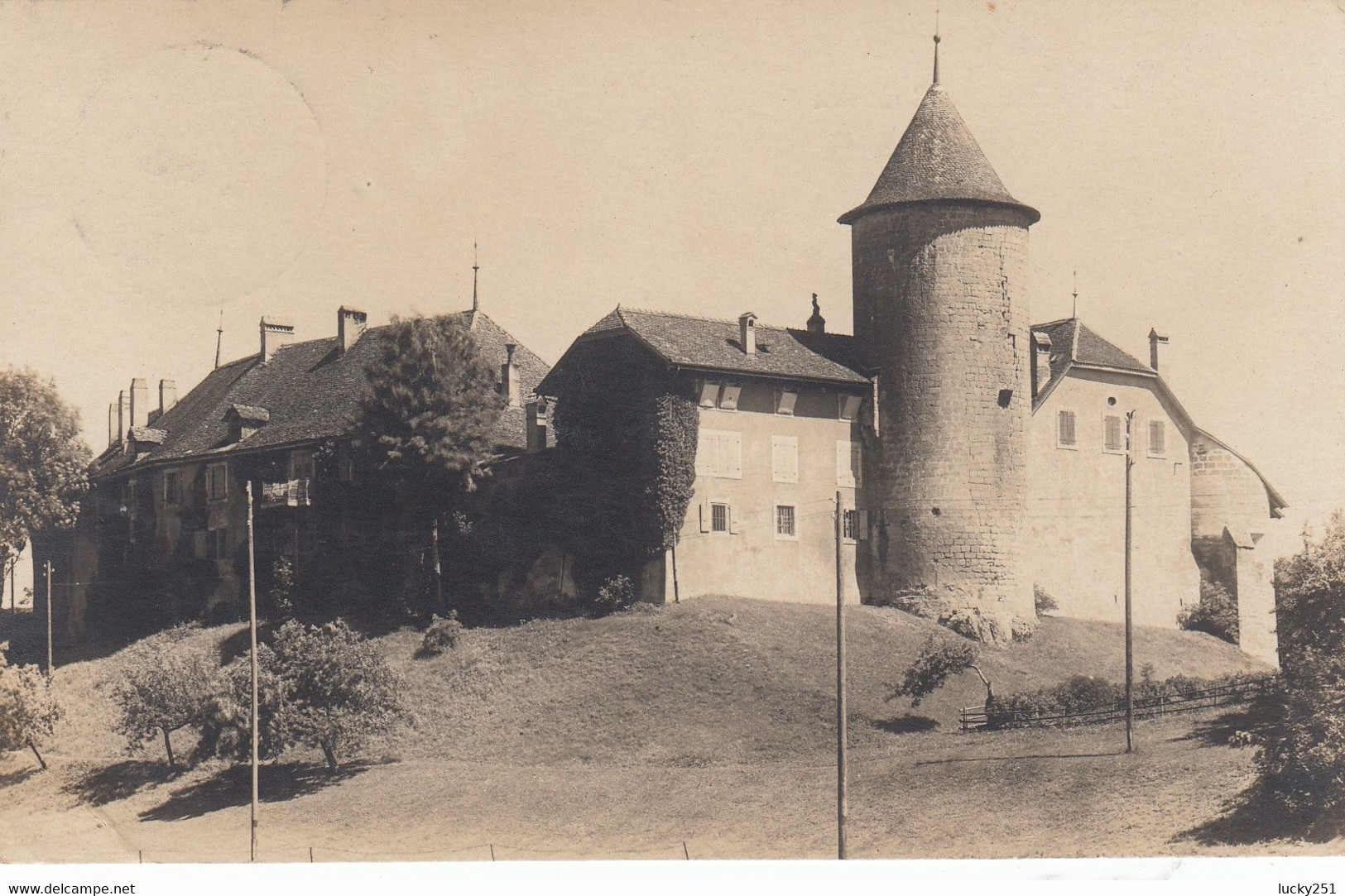 Suisse - Châteaux - Echallens - Le Château  - Circulée 18/08/1932 - Au