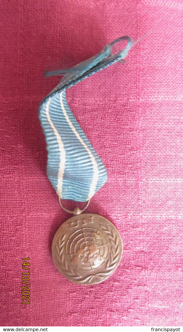 UN Blue Helmet Mini Medal - In The Service Of Peace - Sonstige & Ohne Zuordnung