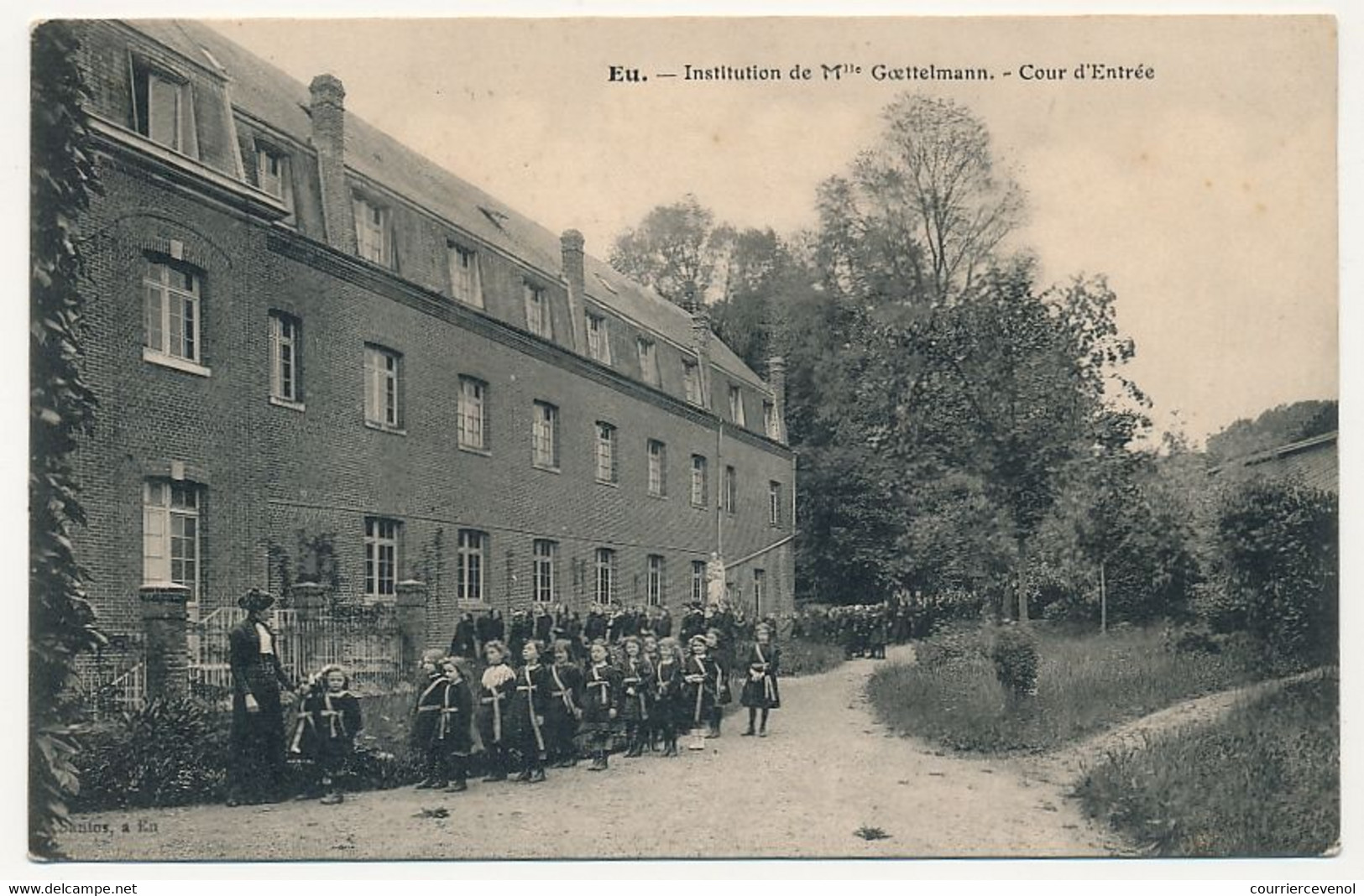 CPA - EU (Seine Maritime) - Institution De Mme Goettelmann - Cour D'Entrée - Eu