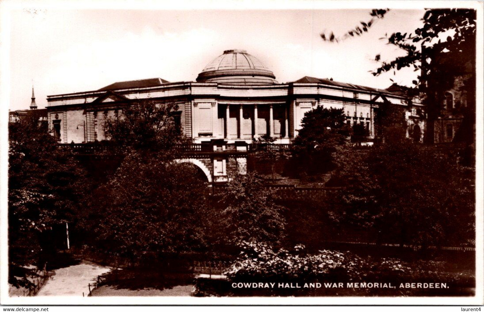 (5 A 12) Older UK Postcard - Aberdeen War Memorial (posted 1955) - Oorlogsmonumenten