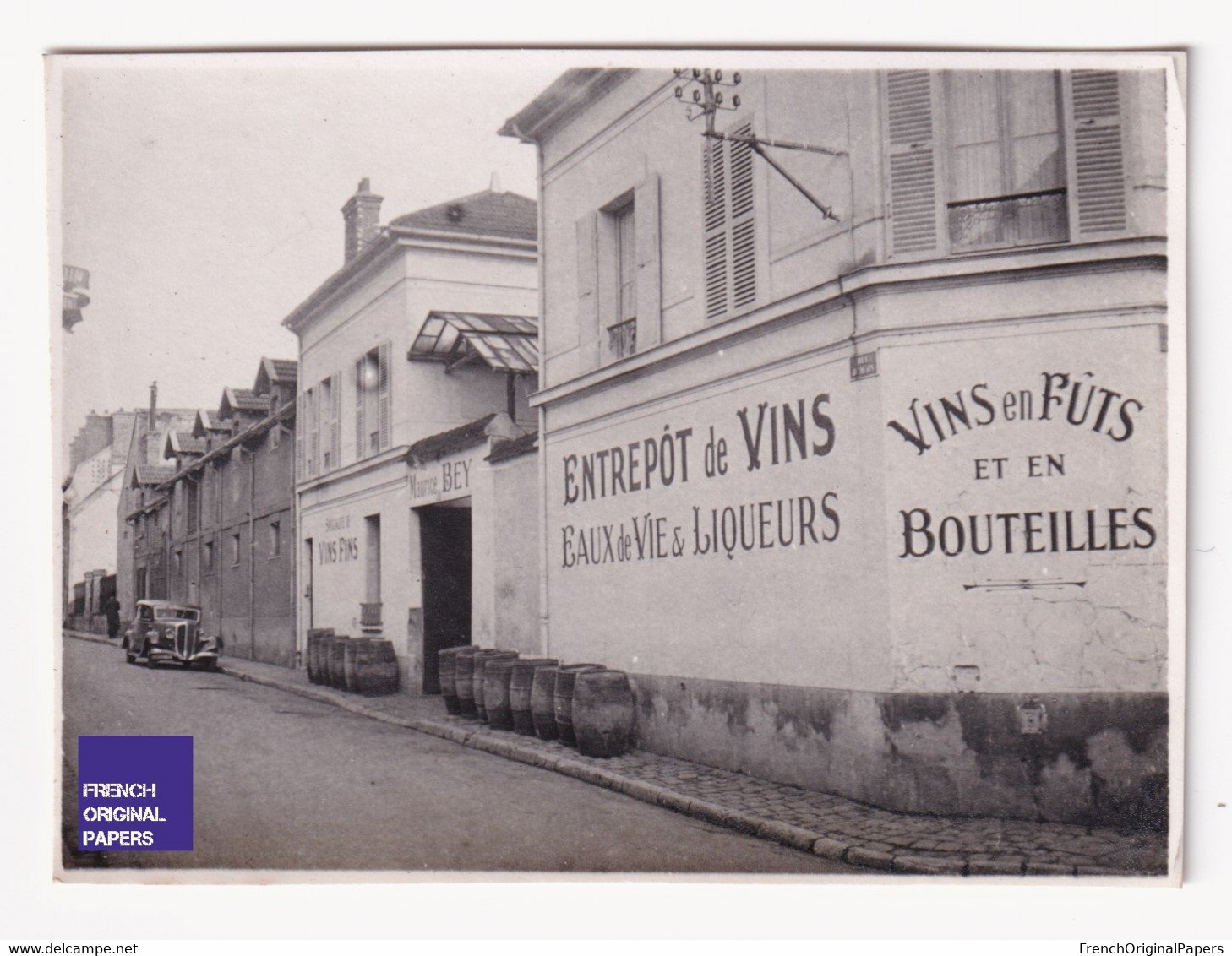 Fontainebleau 12 Rue D'Avon 1940 Petite Photo 5,5x4cm Entrepôt De Vins Maurice Bey Vin Négociant Maison Barry A59-6 - Places