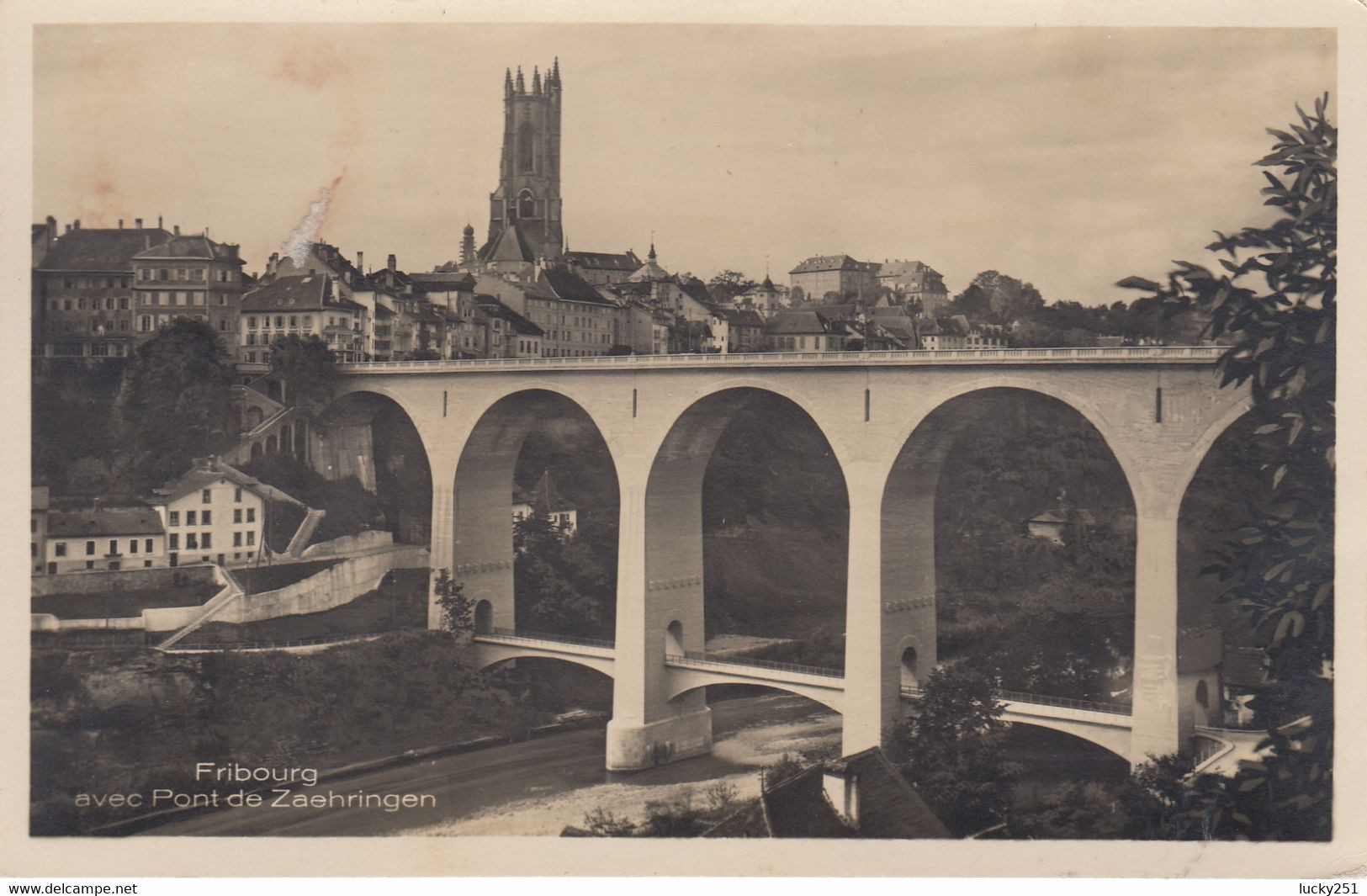 Suisse - Ponts - Fribourg - Le Pont De Zaehringen - Circulée Le 14/12/1930 - Bridges