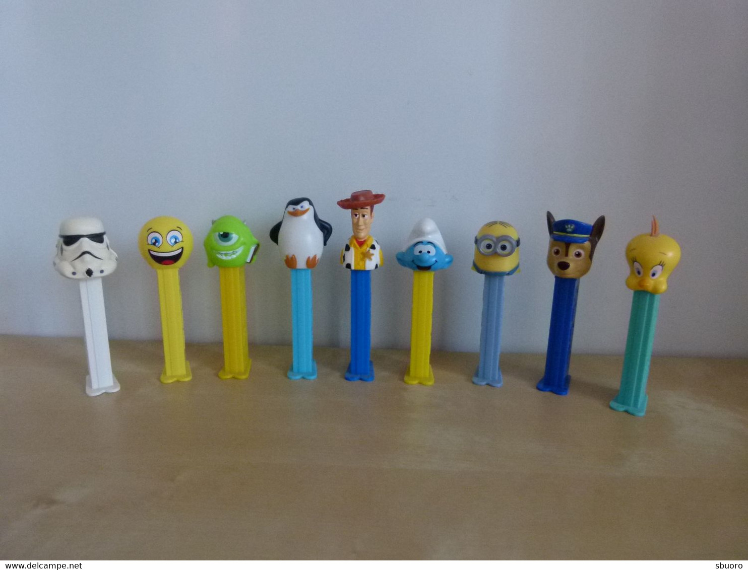 Super Lot De 16 Distributeurs PEZ (Dont 7 Dans Emballage D'origine) Voir Liste Et 3 Images. - Pez