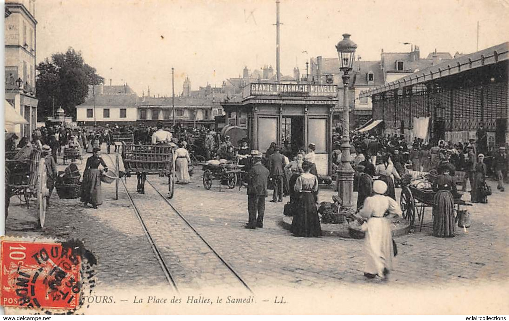 Tours     37      Foire  Ou Halles Ou Marchés:   Place Des Halles, Le Samedi              (voir Scan) - Tours