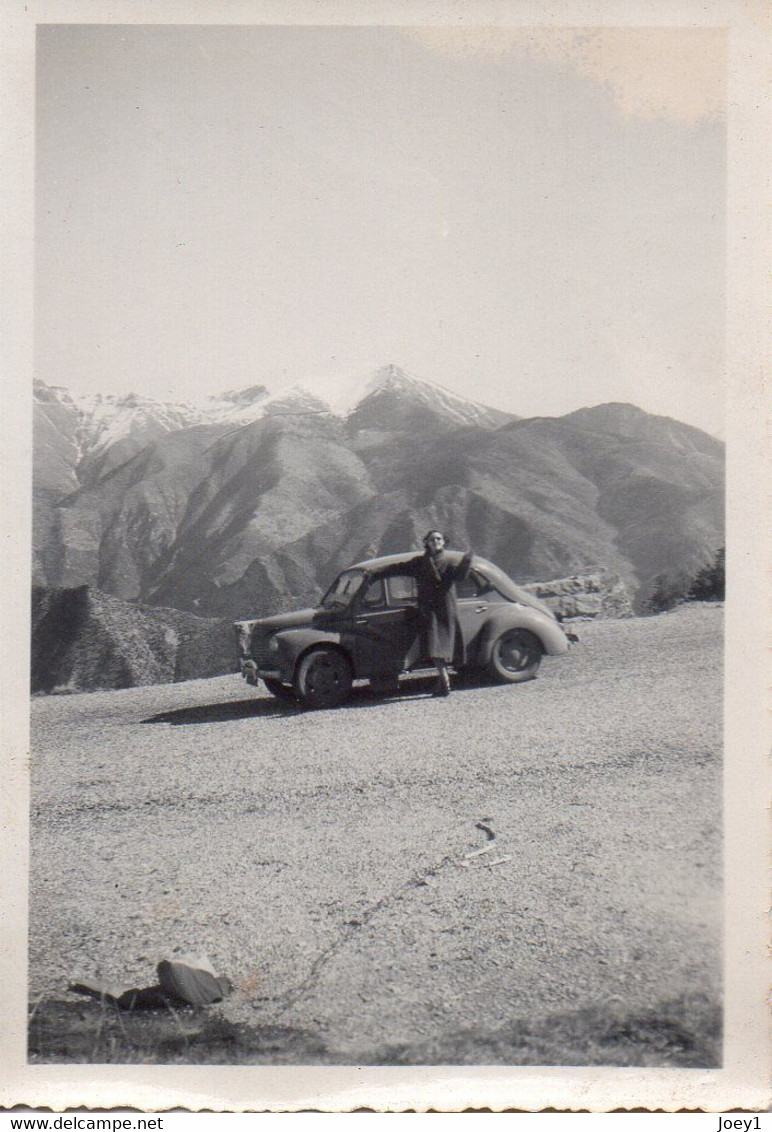 Photo Femme Et 4 Cv à La Montagne, Format 6/8 - Cars