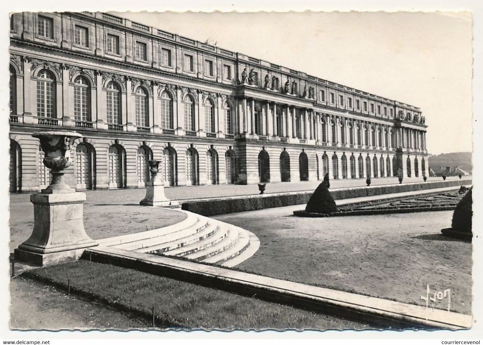 FRANCE - CPM. Affr 1F Parachutistes - Obl Congrès Du Parlement 21/10/1974 - Versailles / Aile Réservée Au Congrès - Aushilfsstempel