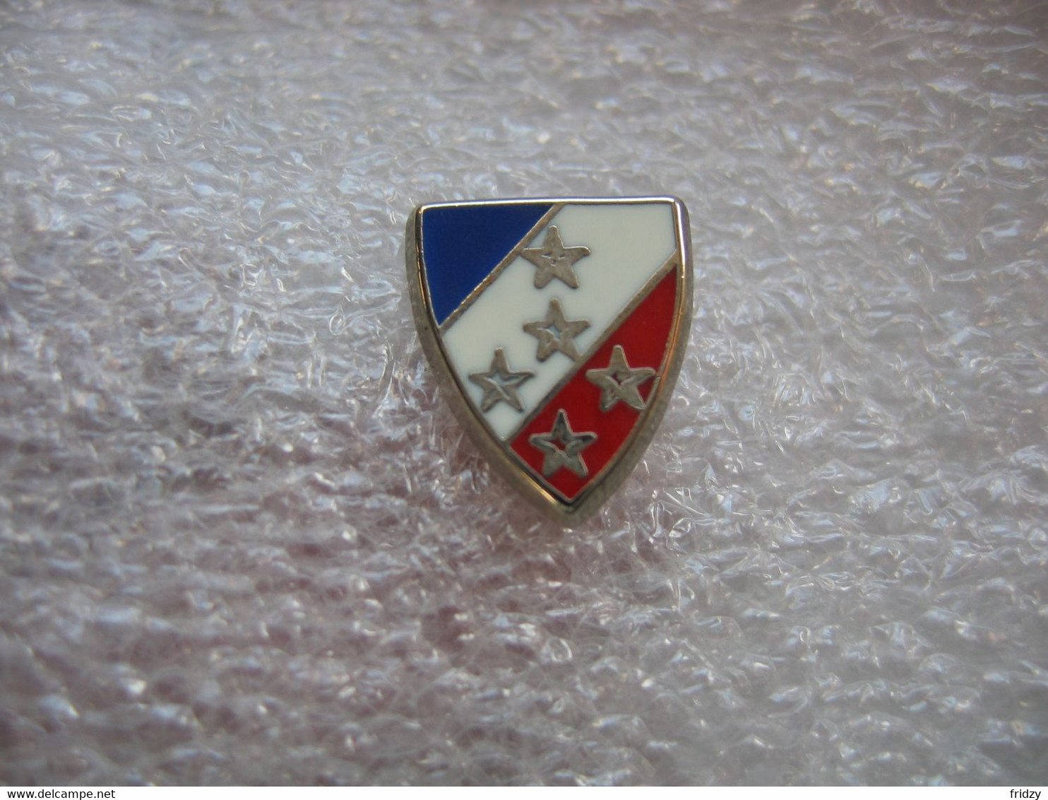 Pin's Ballard, Drapeau Francais Avec 5 étoiles. A Définir - Militaria