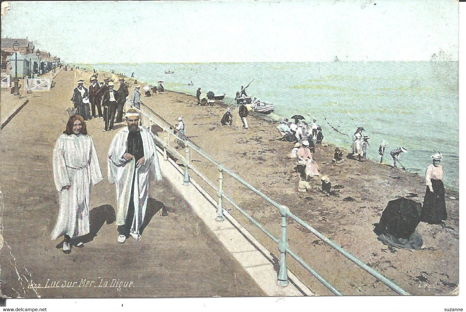 LUC Sur Mer (1905) - La DIGUE - Couple En Peignoir De Bain - Colorisée > Vente Directe X - Luc Sur Mer