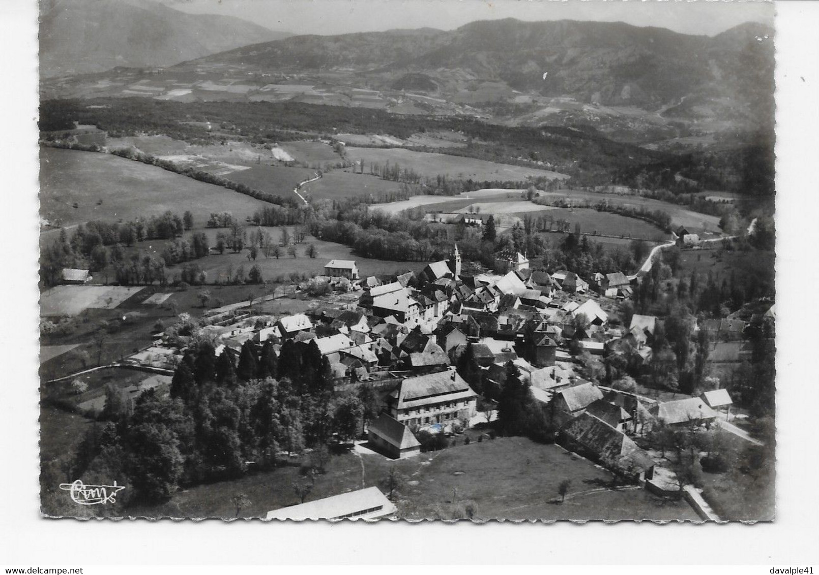 38 CLELLES  VUE AERIENNE    BON ETAT  ECRITE   2 SCANS - Clelles