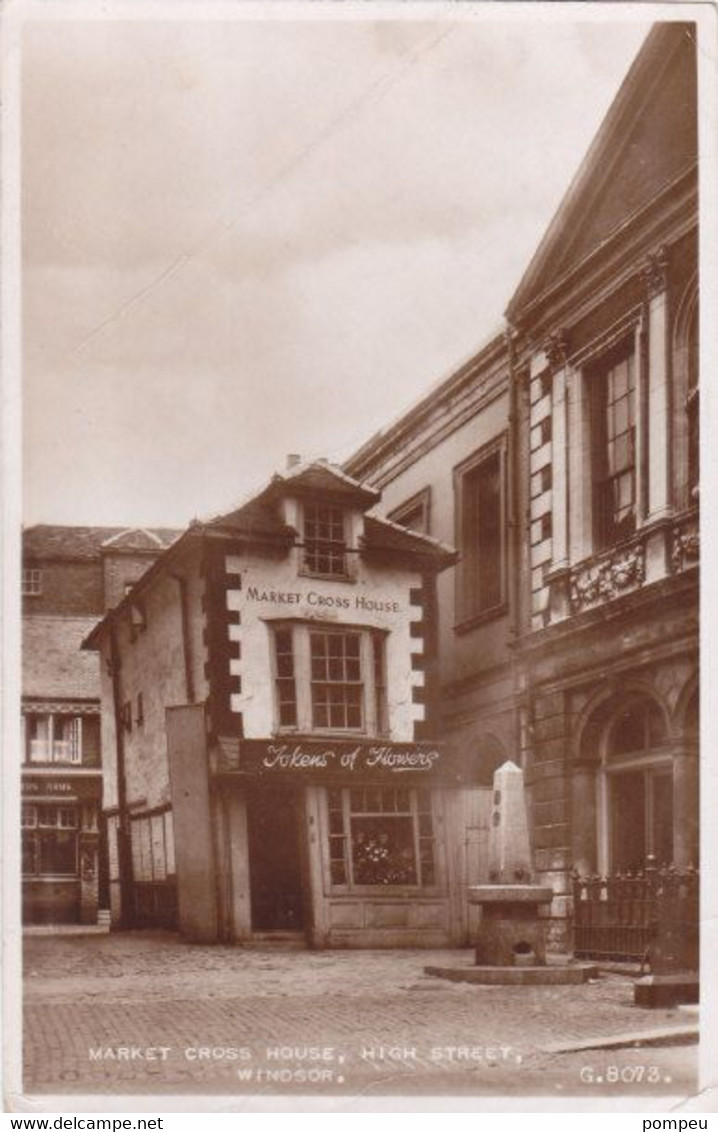 QP - WINDSOR - Market Cross House, High Street - 1954 - Windsor