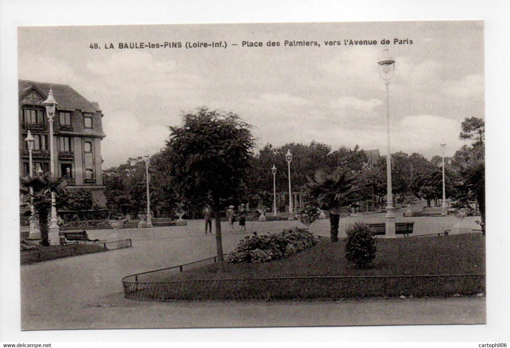 - CPA LA BAULE-LES-PINS (44) - Place Des Palmiers, Vers L'Avenue De Paris - Edition Chapeau N° 49 - - La Baule-Escoublac