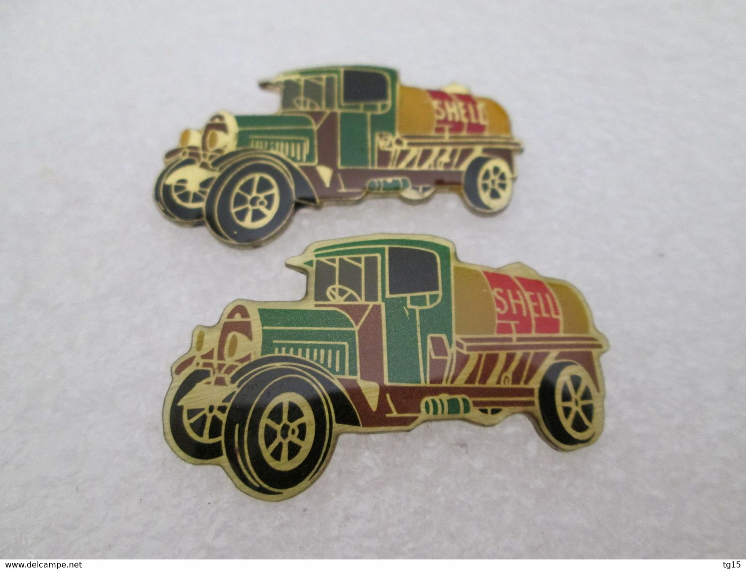 PIN'S     LOT  2 CAMIONS  SHELL - Transportation