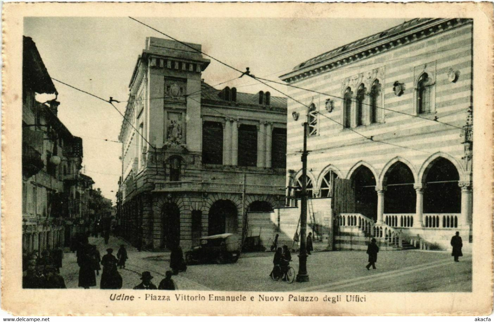 CPA AK UDINE Piazza Vittorio Emanuele Nuovo Palazzo Degli Uffici ITALY (397480) - Udine