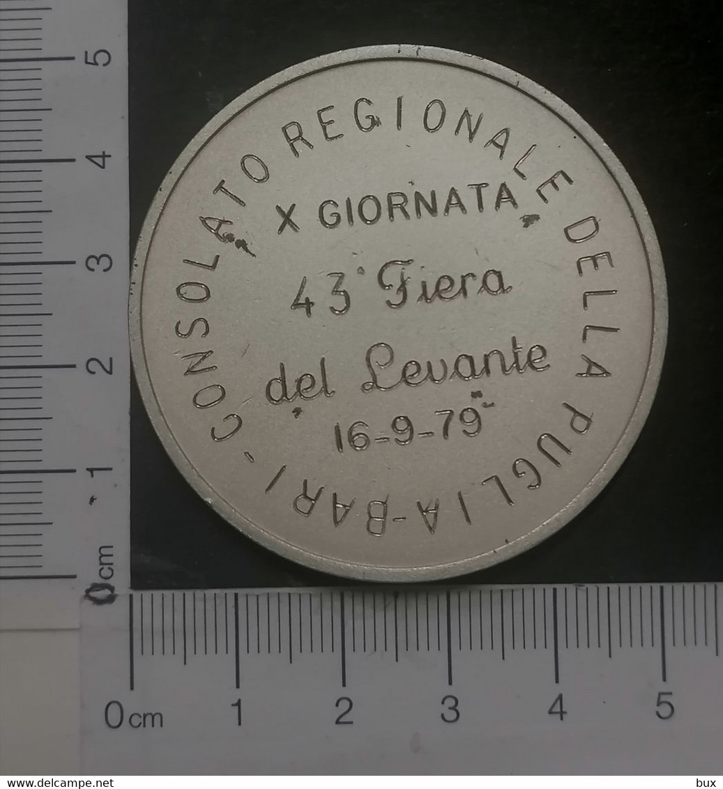 1979 Federazione Dei Maestri Del Lavoro D'Italia Fiera Del Levante Bari Medaglia Medal - Firma's