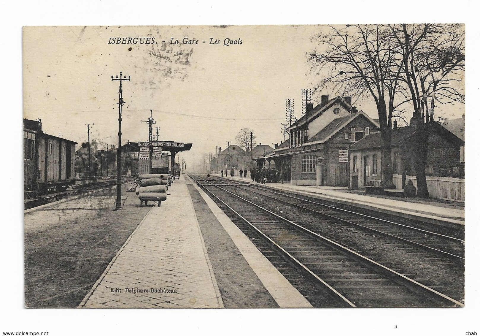 ISBERGUES -- La Gare - Les Quais -- GARE - Isbergues