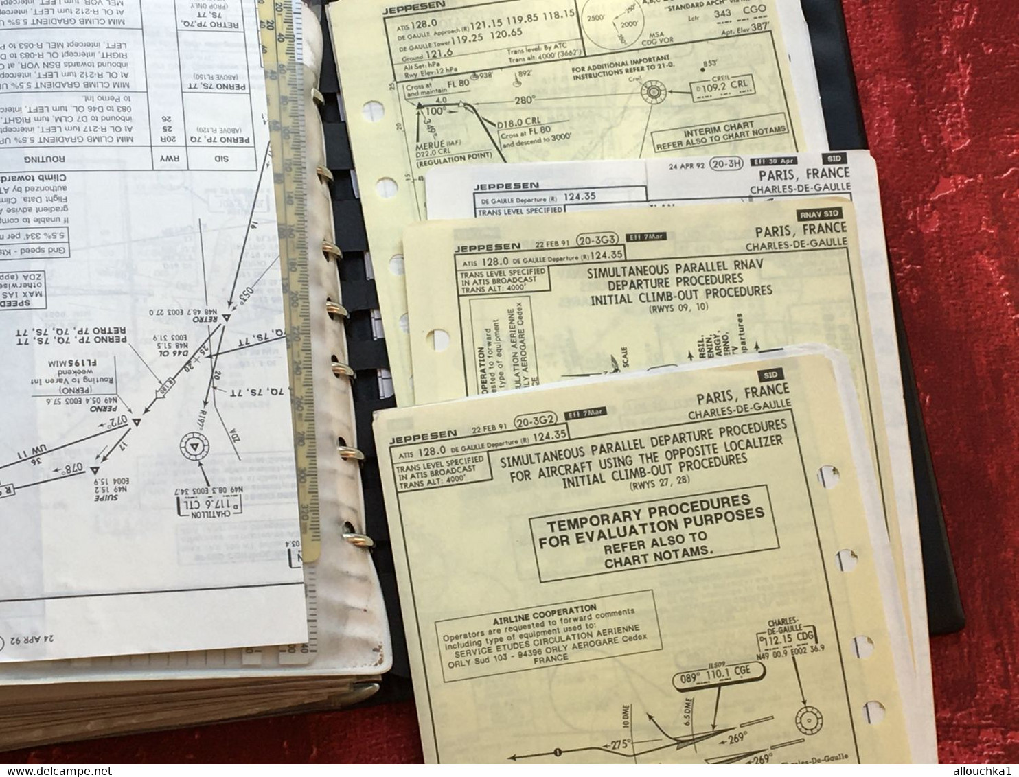 Beechkraft king air C90 Pilote operating Aviation  Manuel Jeppesen Airway Manual service plans vol aéroports France