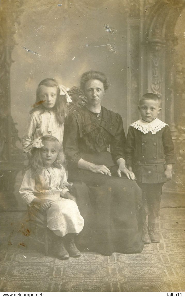 Suisse - Carte Photo D'une Mère Entourée De Ses Enfants - Photo Burckel Baar - Baar