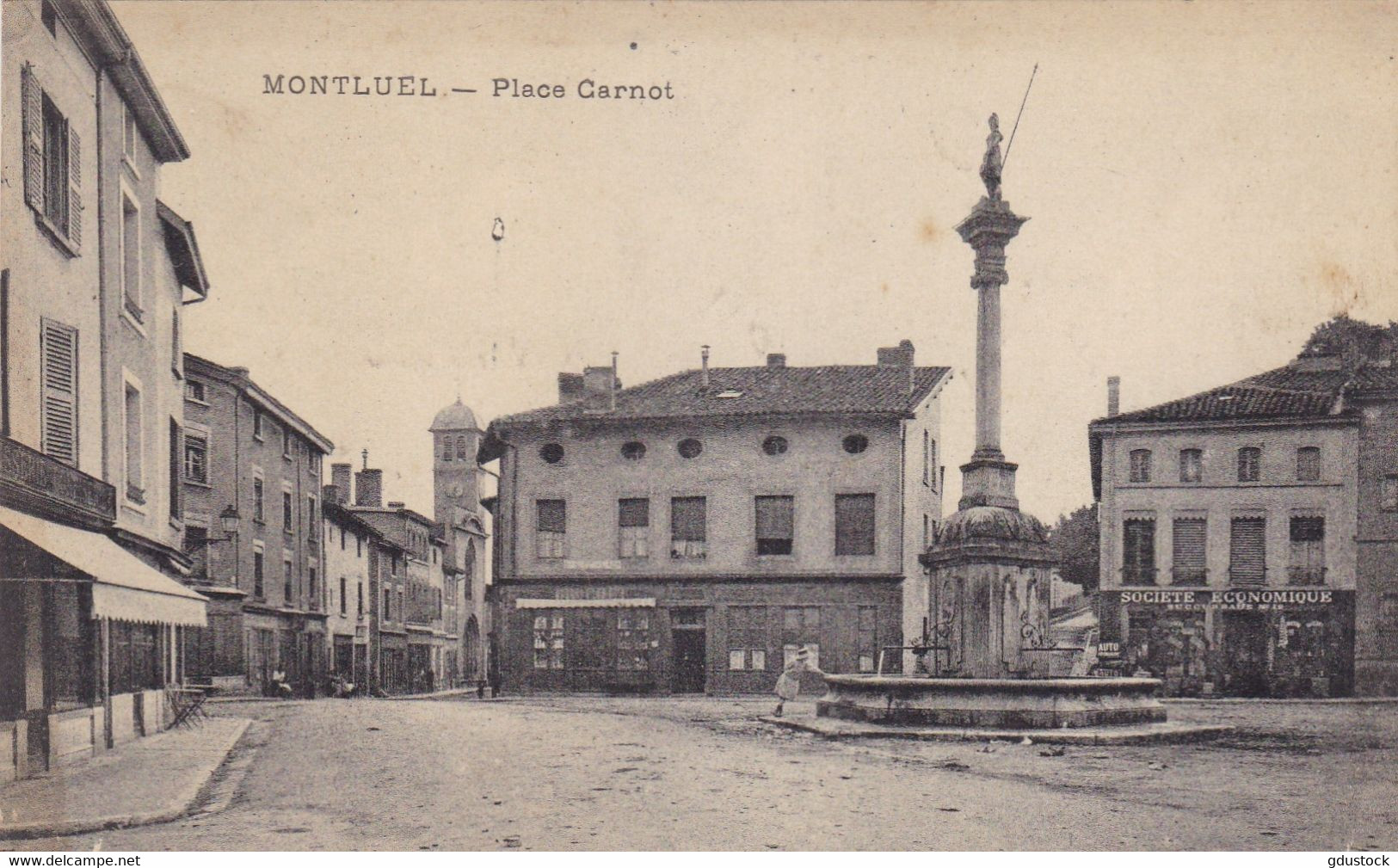 Ain - Montluel - Place Carnot - Montluel