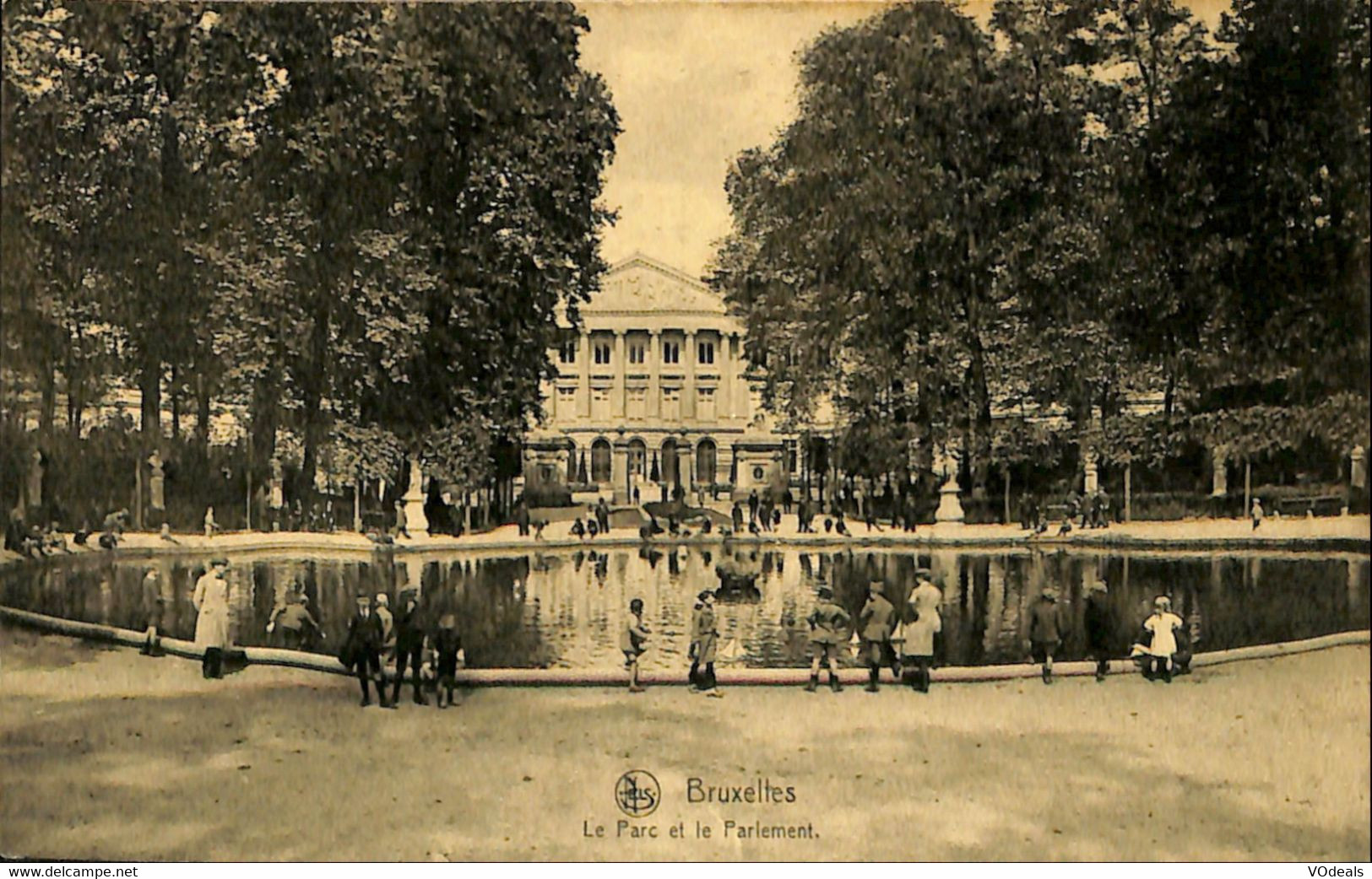 035 900 - CPA - Belgique - Bruxelles - Le Parc Et Le Parlement - Parks, Gärten